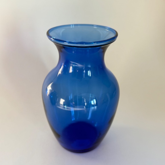 VINTAGE Vases Cobalt Blue Glass Pair (2) - Picture 5 of 15